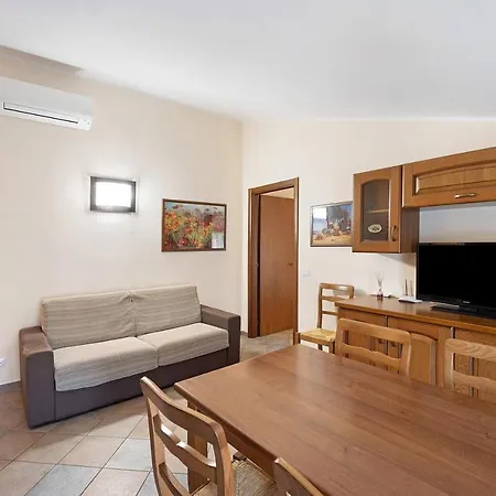 Virginia La Scuderia * Marina dʼAndora